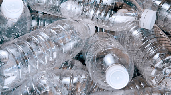 Куча пластиковых бутылок