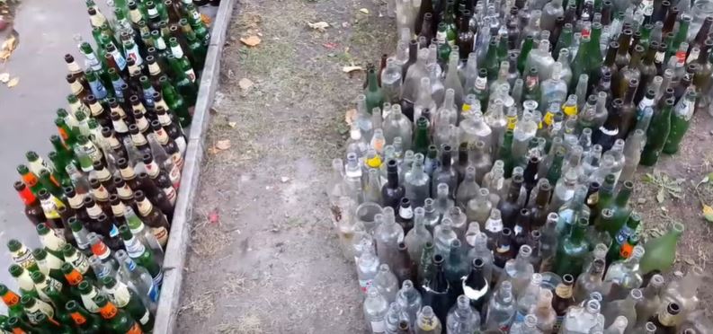 Сбор стеклянных бутылок